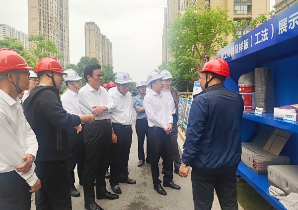 赵立明调研(1).jpg 赵立明调研(1).jpg